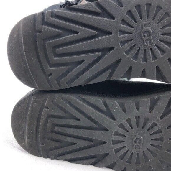 UGG Lilou Charm Sheepskin Winter Boots - Picture 11 of 12